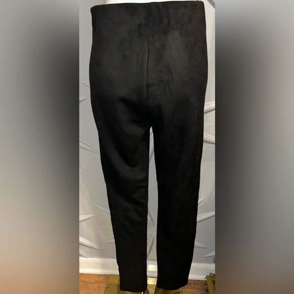 NWT Hunter & Brown SZ M black faux suede pull on leggings. Waist 28”-34” - Picture 3 of 3